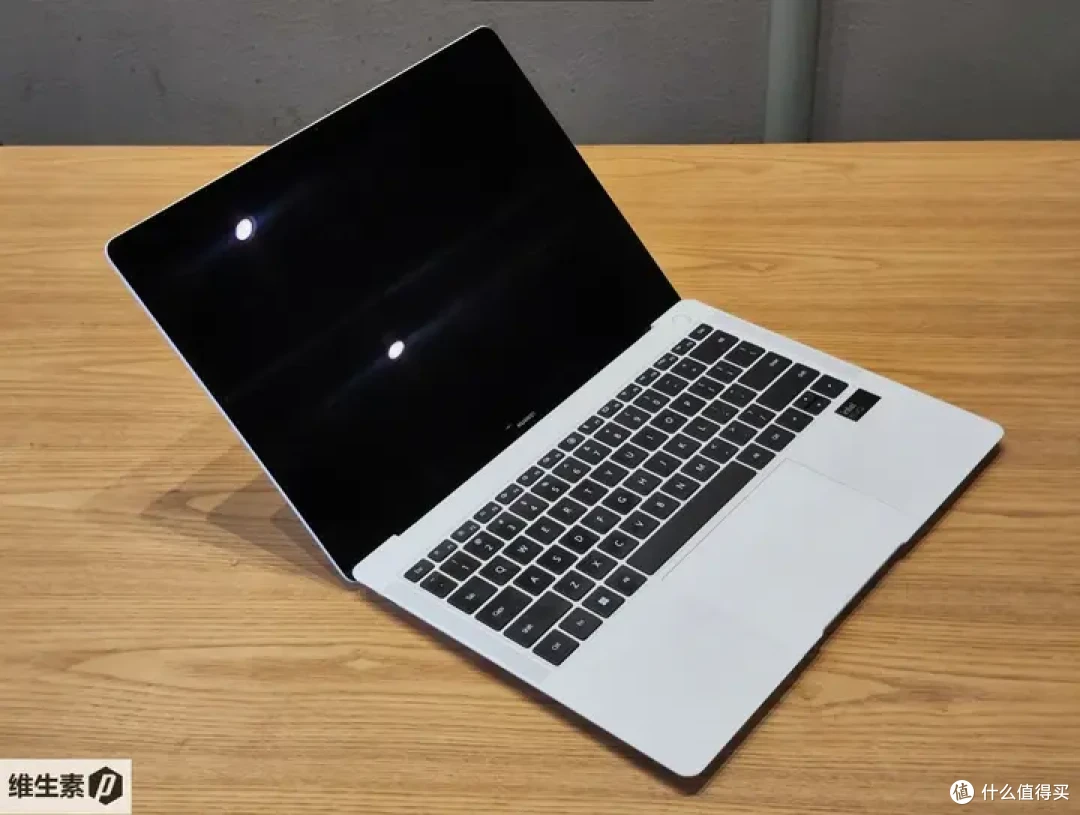 【维P测评 - 100天长测】华为 MateBook X Pro 2024 - 1kg 轻量便携的高端信仰