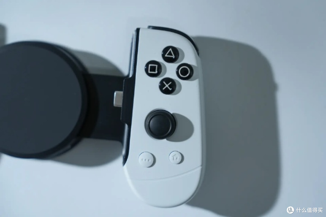 🎮游戏党必备神器!这手柄让我秒变游戏大神✨