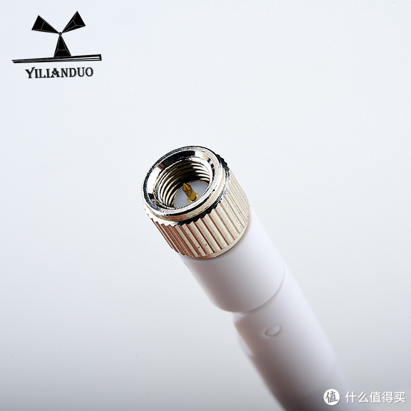 Wi-Fi信号弱？2.4G vs 5.8G天线：你了解它们的区别与使用技巧吗？