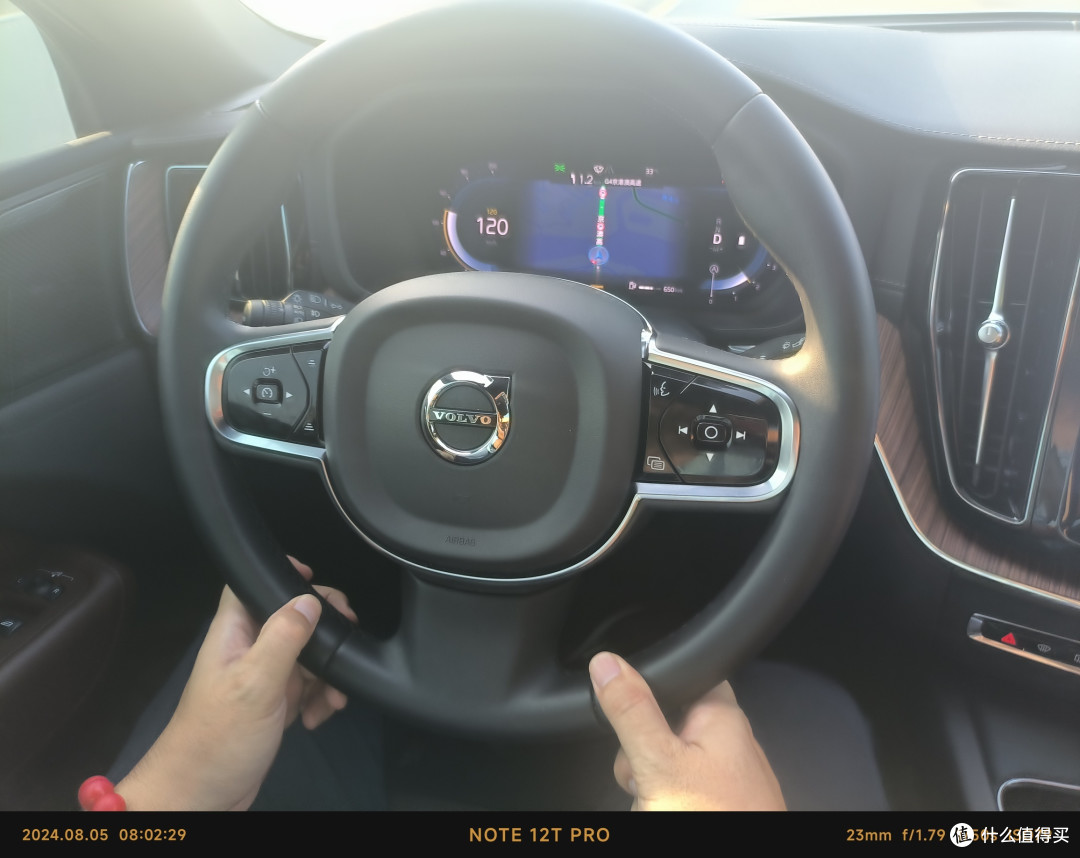 沃尔沃XC60 B5四驱智雅豪华版,座椅通风升级大揭秘!