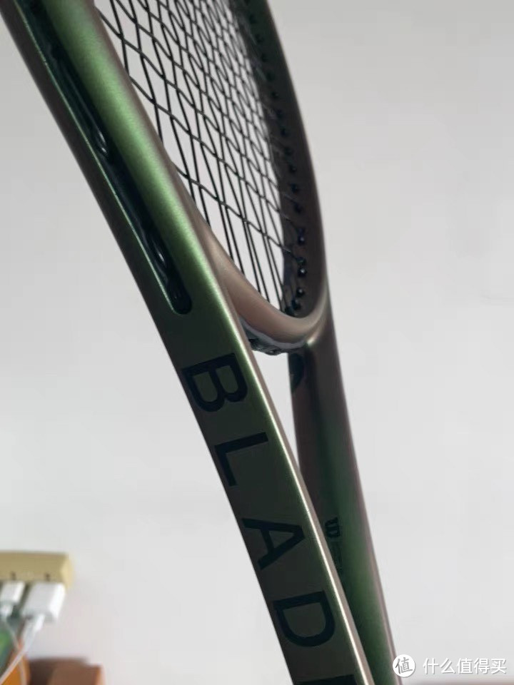 网坛新宠来袭！Wilson Blade Pro V8法网限定版