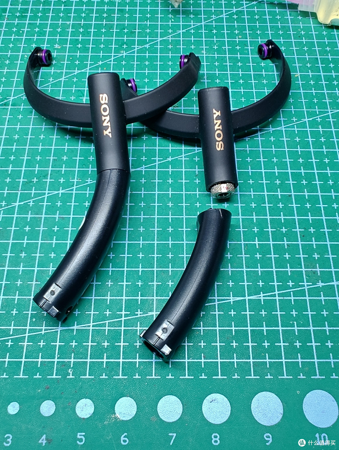WH1000XM5头梁转轴为什么容易断？