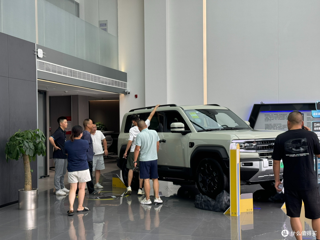 谁说鱼和熊掌不可兼得?方程豹品牌换新,豹5热卖风暴席卷而来