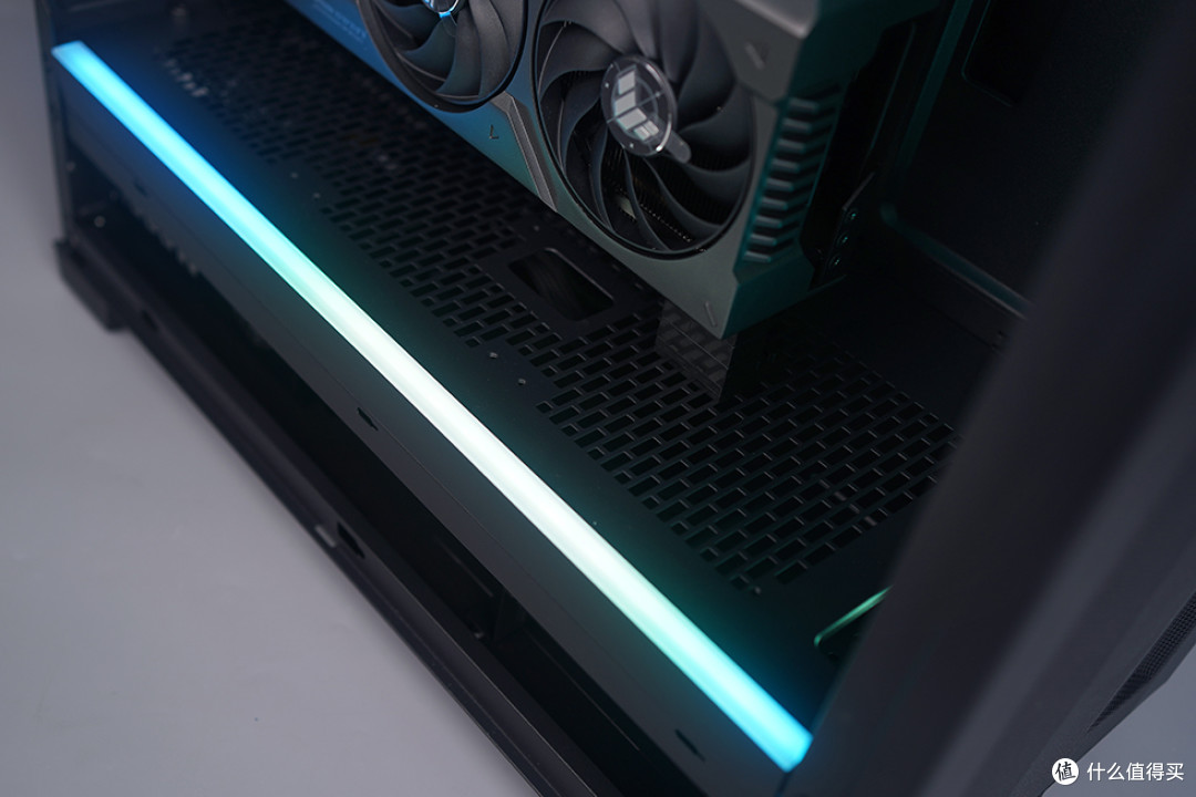 7800X3D+TUF B650M / RTX 4070 TI SUPER,追风者 XT523 P2 Ultra 机箱装机展示