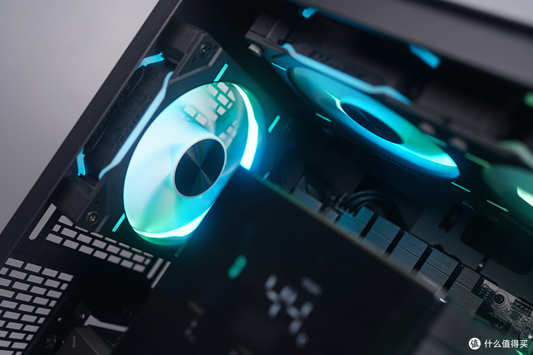 7800X3D+TUF B650M / RTX 4070 TI SUPER,追风者 XT523 P2 Ultra 机箱装机展示
