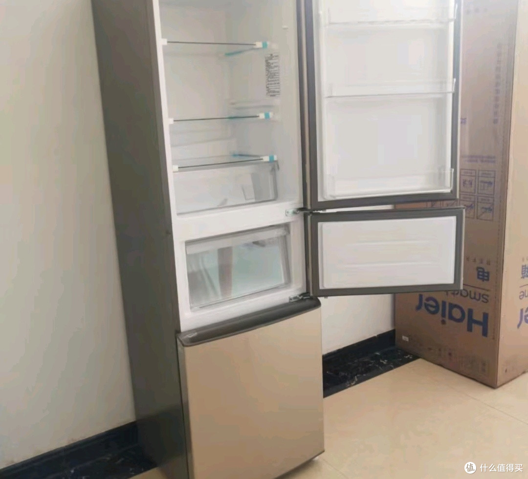 海尔冰箱218升三口之家也能享受大容量