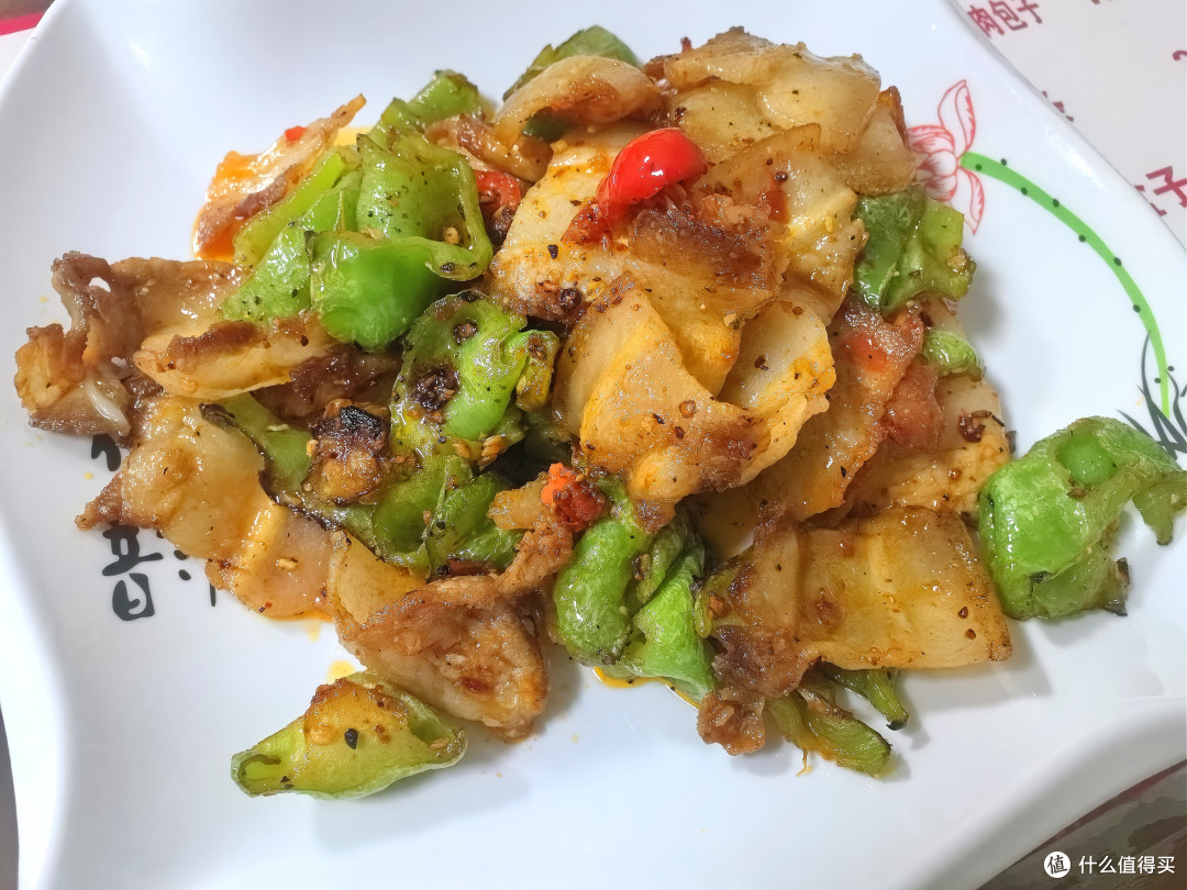 60天新疆大环线!Day40:尼勒克蜜蜂小镇 - 宿 凡尘时光民宿