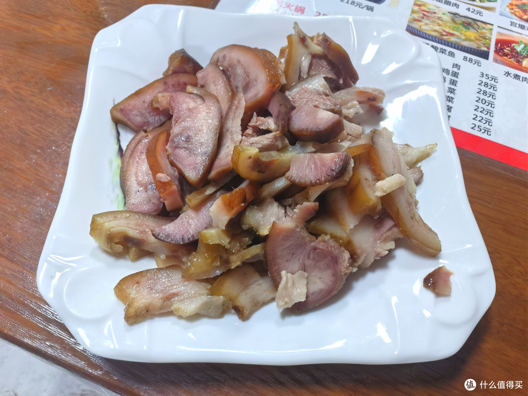60天新疆大环线!Day40:尼勒克蜜蜂小镇 - 宿 凡尘时光民宿