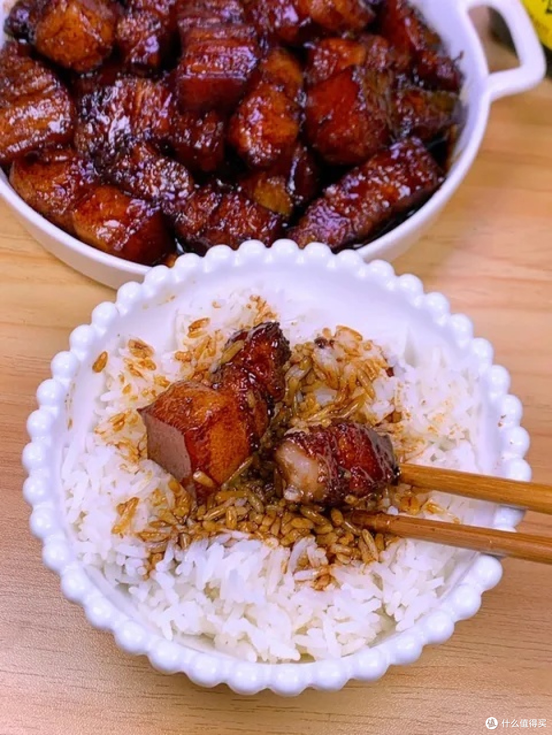 立秋贴秋膘,肉鱼都红烧;果汁压一壶,好酒头上浇!