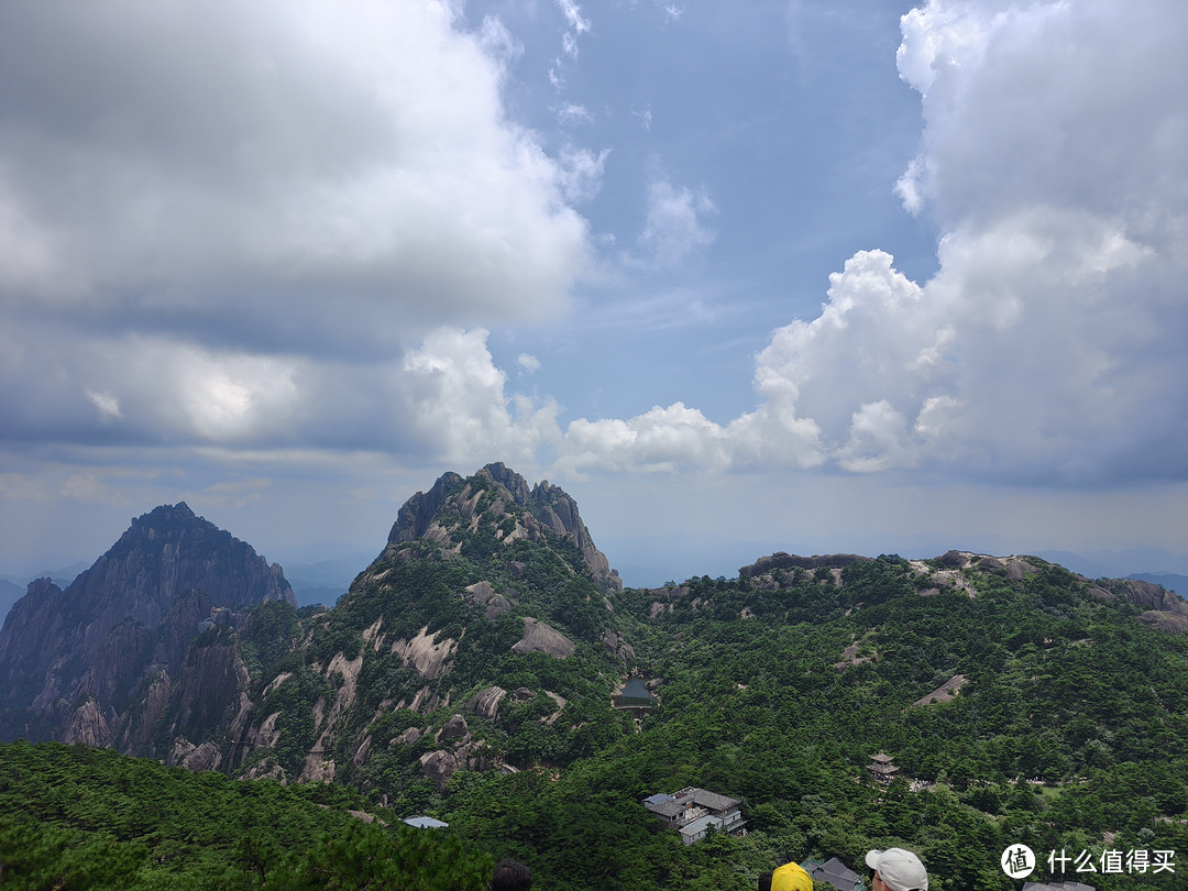 光明顶一侧风景