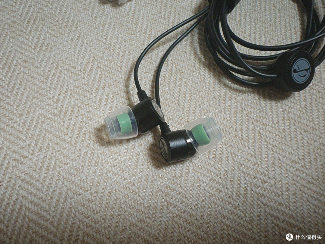竹林鸟夜莺,唤醒你的听觉盛宴,主打超小腔体“0”感佩戴新体验。