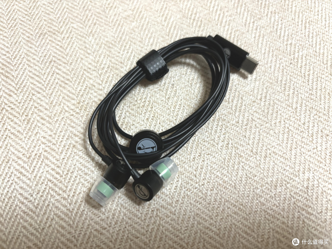 竹林鸟夜莺,唤醒你的听觉盛宴,主打超小腔体“0”感佩戴新体验。
