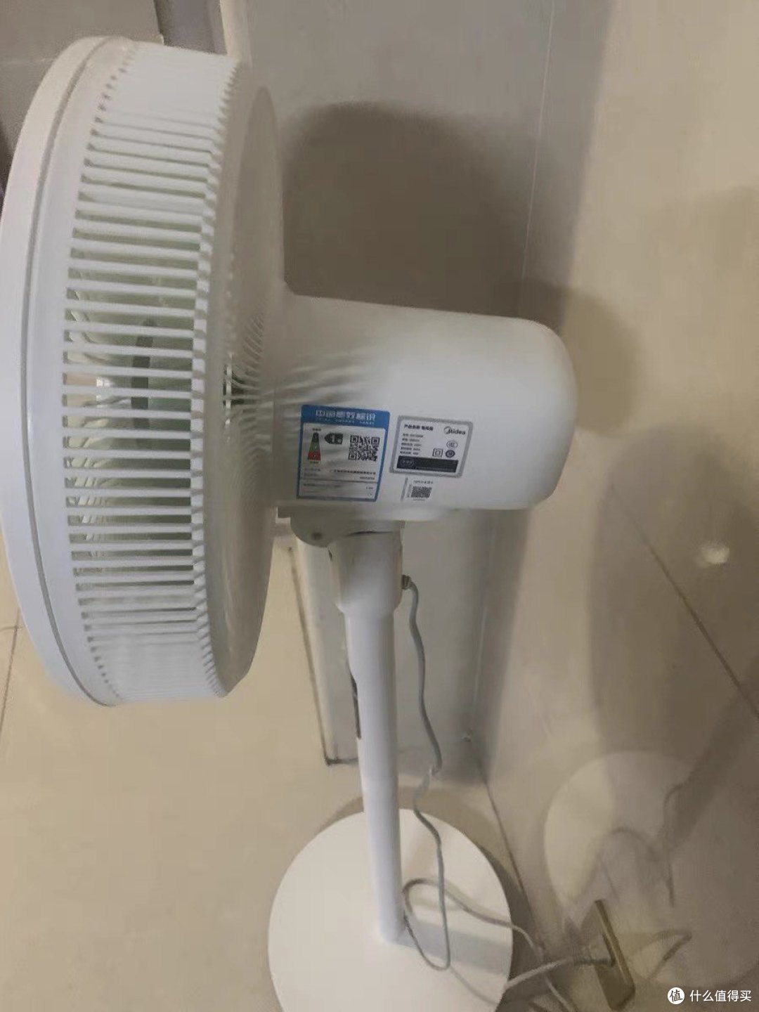 美的四叶草直流变频风扇:夏日里的温柔守护者