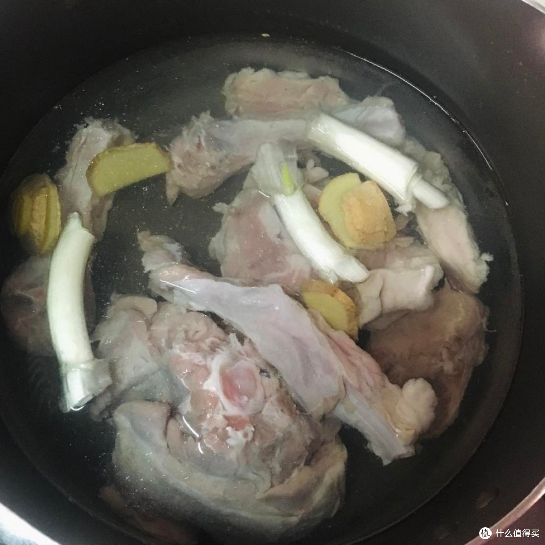 立秋滋补,来一碗清炖羊肉汤