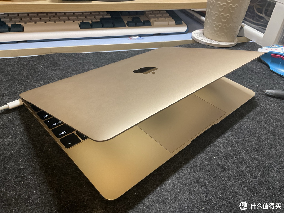 在2024年再次拿起2015年的MacBook 12寸