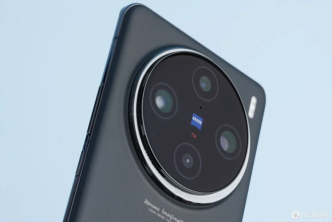 高端手机排行榜出炉：Mate60和iPhone15落榜，小米14,第三，第一名意料之外