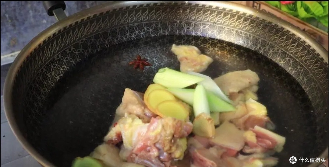 明日末伏，无论有钱没钱，传统“3宝”记得吃，寓意：圆圆满满