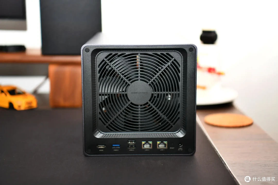 四盘位NAS:绿联DXP4800打造更智能的私人数据中心