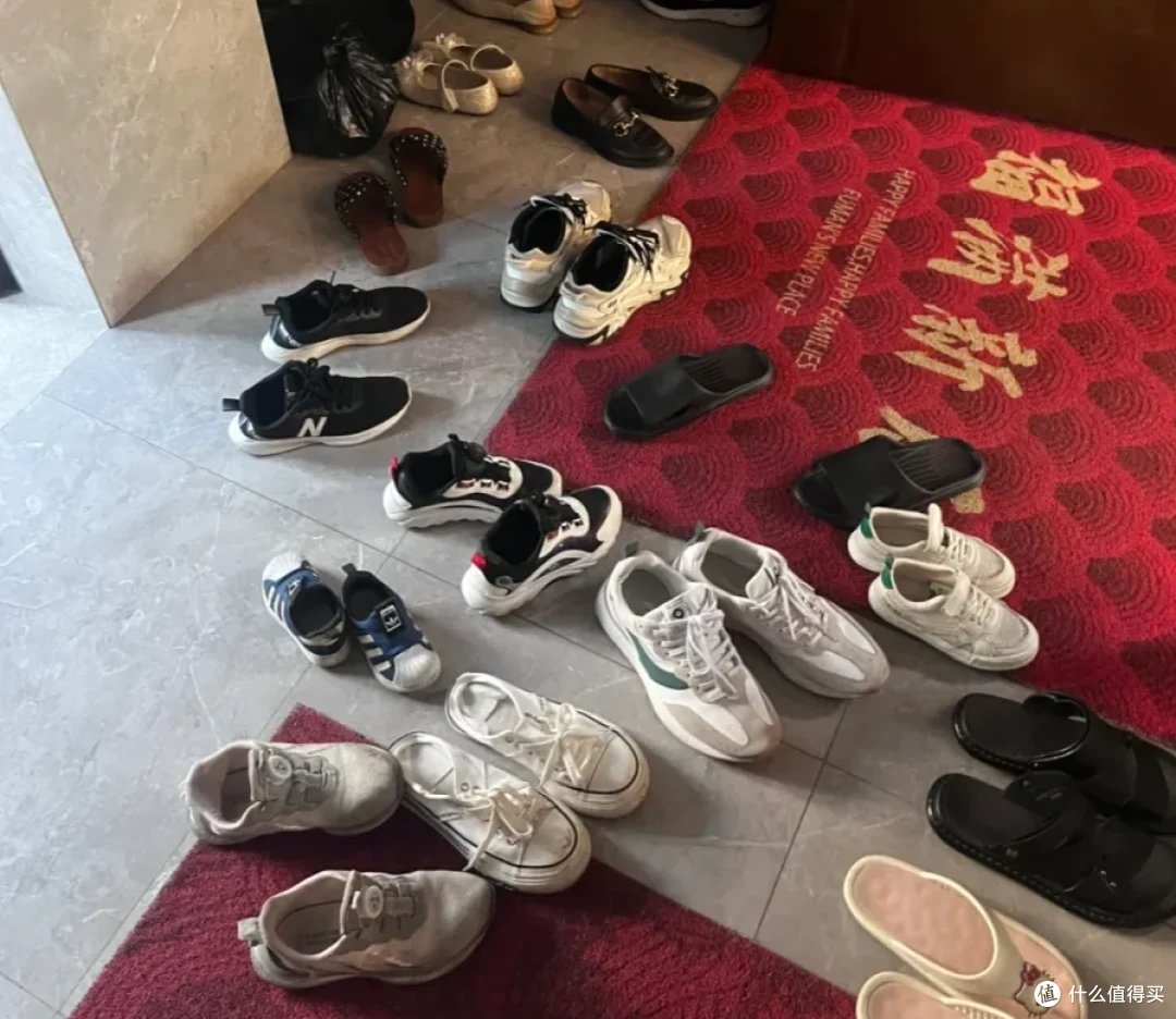 有一种痛苦叫买了“一梯两户”!不好住又卖不掉,彻底沦为不动产