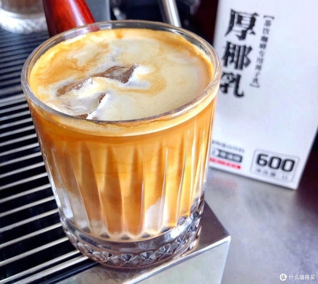 #第一杯奶茶# 在家简单复刻生椰拿铁