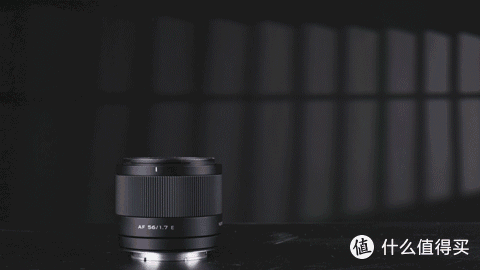 超高性价比人像镜迎来E卡口版本！唯卓仕AF56mm F1.7 E