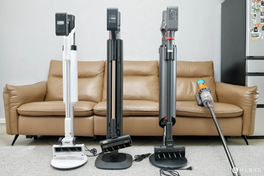 吸尘器极限横评：戴森、追觅、友望、德尔玛，到底哪款更好用？自集尘基站能不能解放双手？