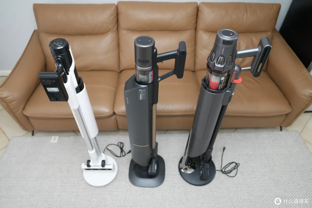 吸尘器极限横评：戴森、追觅、友望、德尔玛，到底哪款更好用？自集尘基站能不能解放双手？