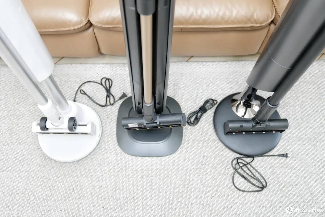 吸尘器极限横评：戴森、追觅、友望、德尔玛，到底哪款更好用？自集尘基站能不能解放双手？