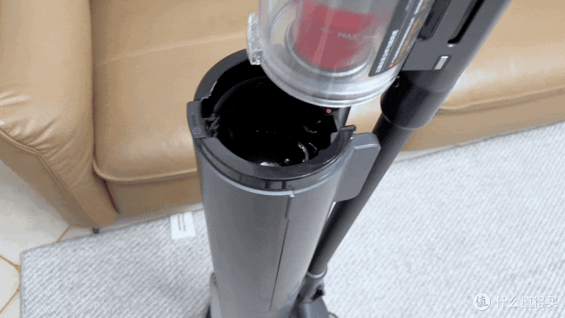 吸尘器极限横评：戴森、追觅、友望、德尔玛，到底哪款更好用？自集尘基站能不能解放双手？