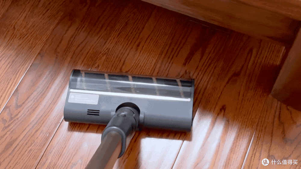 吸尘器极限横评：戴森、追觅、友望、德尔玛，到底哪款更好用？自集尘基站能不能解放双手？