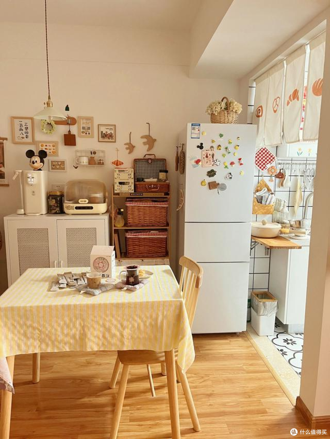 江苏一女姑娘,蜗居32㎡小屋,布置得满满当当,却一点都不杂乱