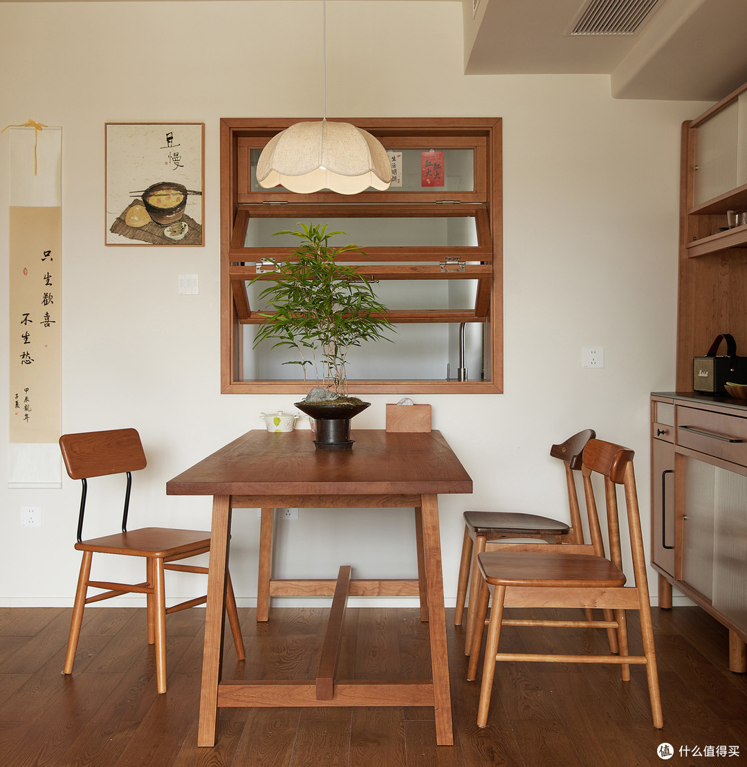 这是我见过最佛系的装修:115㎡,全屋原木风,再过10年也不过时!