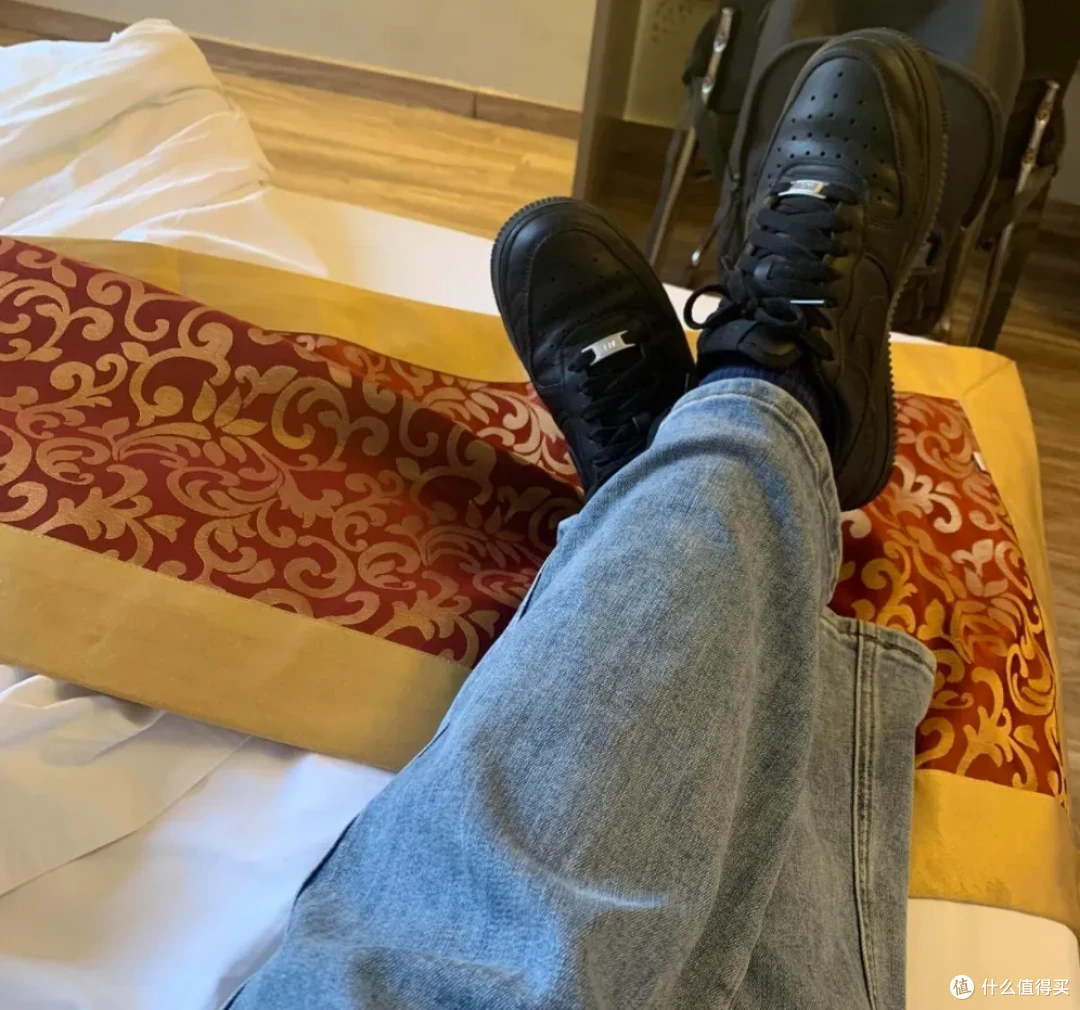 太恶心了！若不是客房阿姨提醒，我还不知道酒店居然这么脏