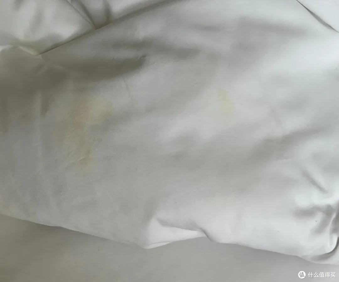 太恶心了！若不是客房阿姨提醒，我还不知道酒店居然这么脏