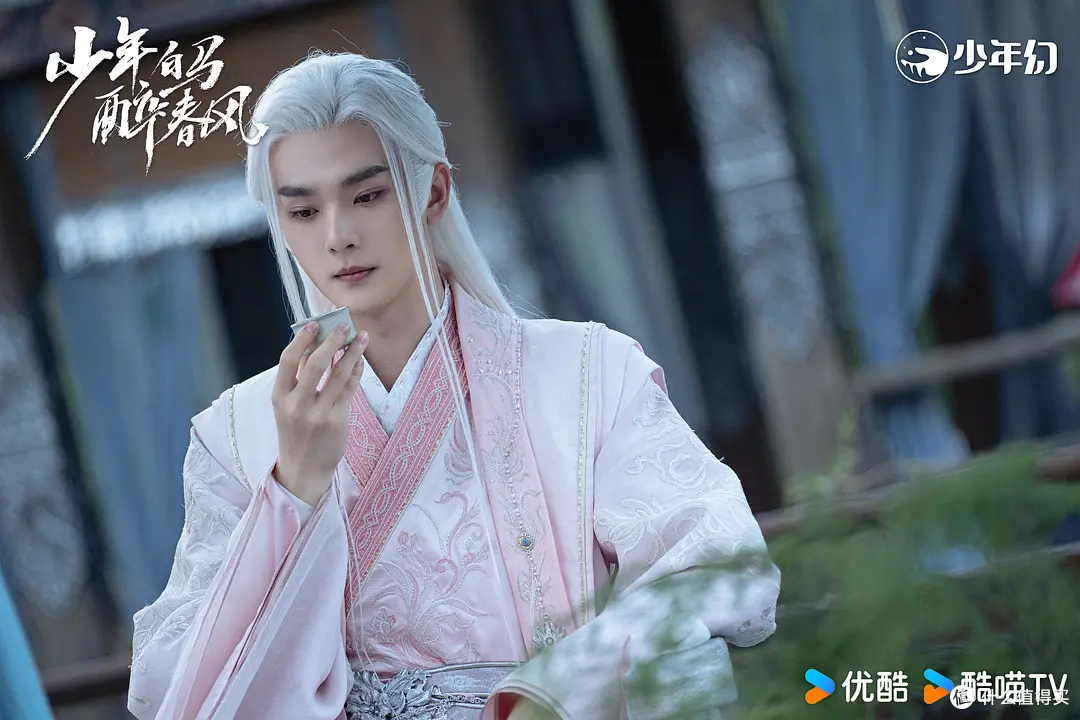《白马》和《少年歌行》之间差了十个李长生。