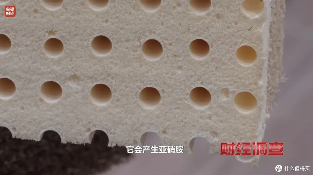 央媒曝光：家里有这种“枕头”赶紧扔掉，或含致癌物