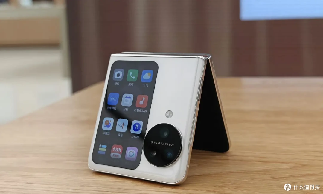 五款小折叠屏手机如何挑选？华为novaFlip、华为Pocket2、荣耀MagicVFlip、OPPO、小米MIXFlip选购指南