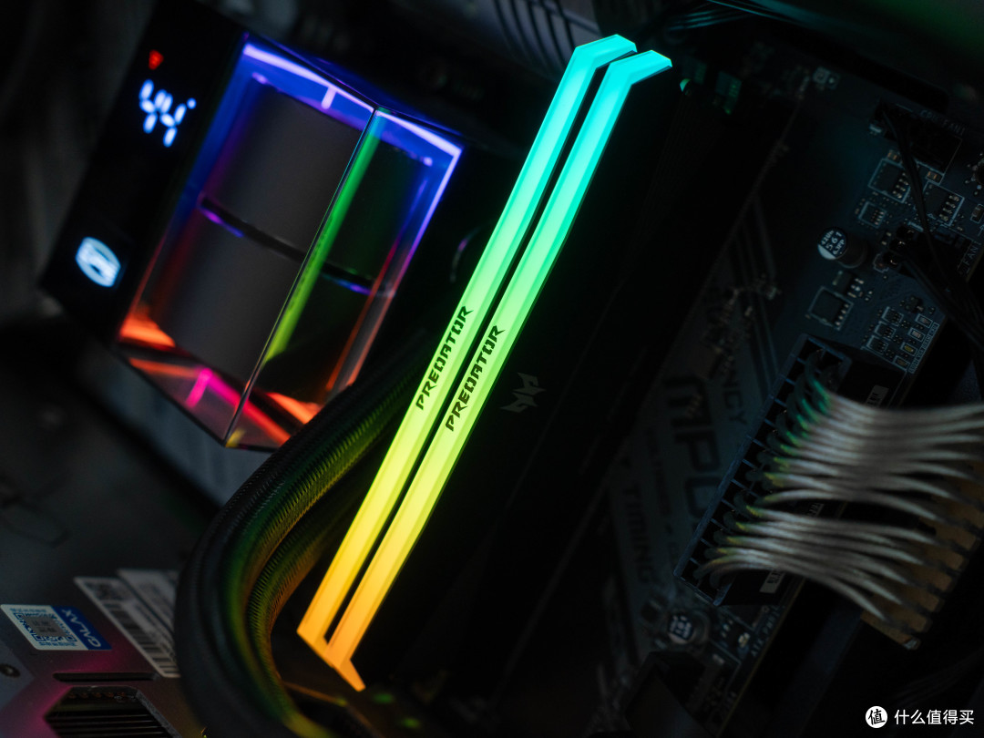 新晋超频神条,无风扇超8000,宏碁掠夺者Hera影锋 6800MHz DDR5内存首发测评
