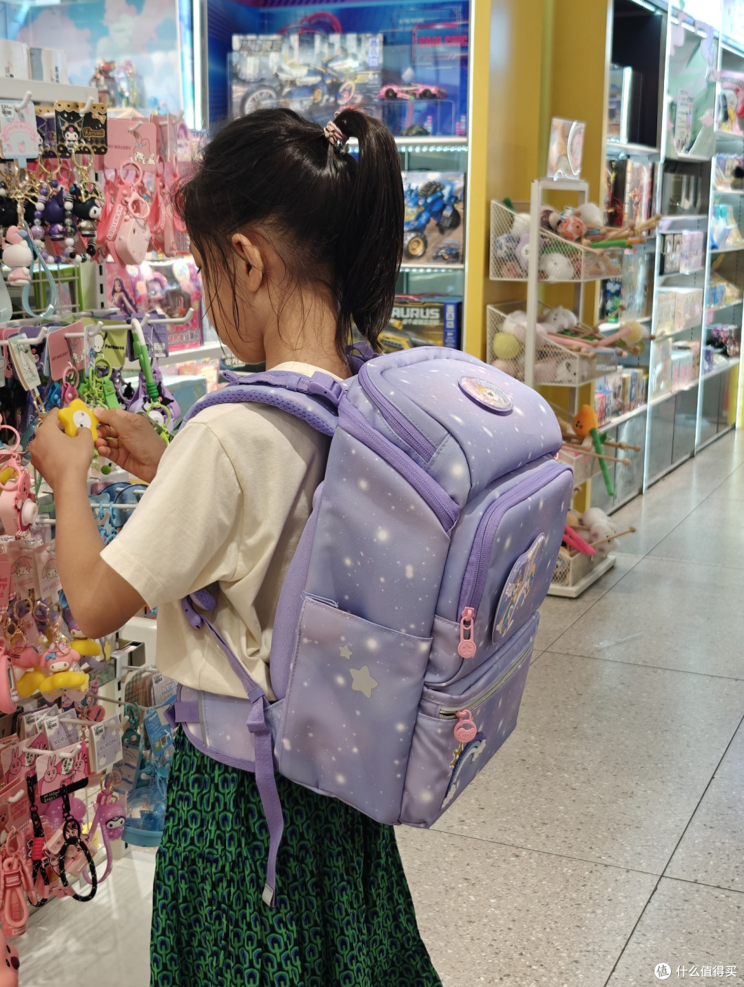 放大镜下的小学生书包,哪些特质值得买单?