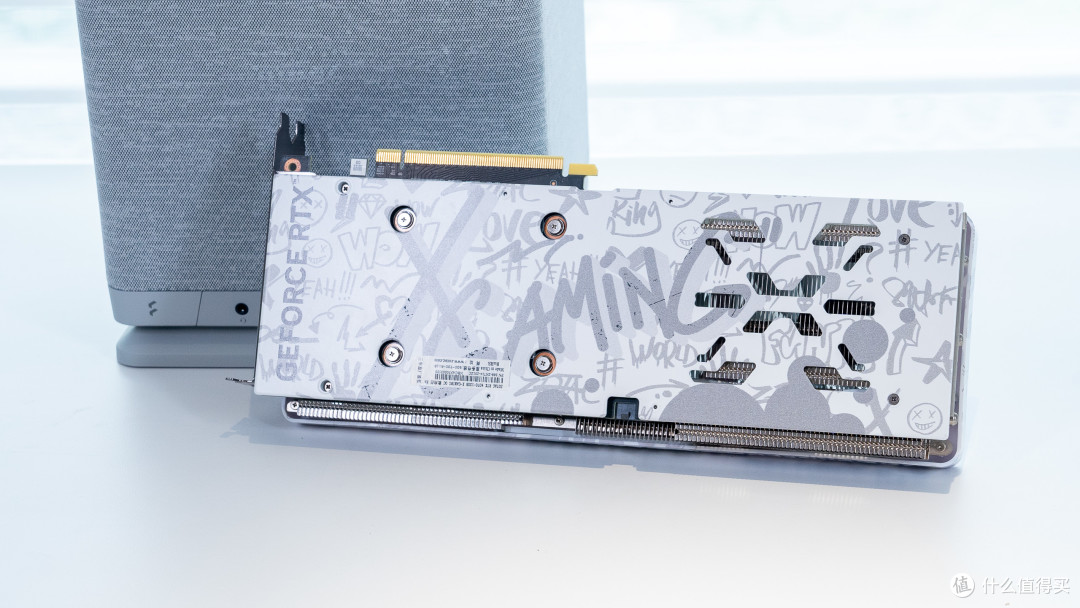 桌面的艺术:分形工艺MOOD+华擎 Z790i+索泰4070欧泊白装机分享