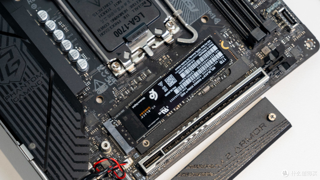 桌面的艺术:分形工艺MOOD+华擎 Z790i+索泰4070欧泊白装机分享