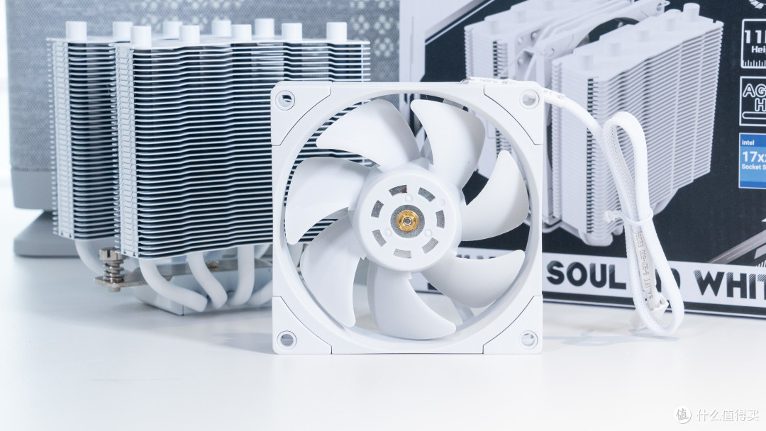 桌面的艺术:分形工艺MOOD+华擎 Z790i+索泰4070欧泊白装机分享