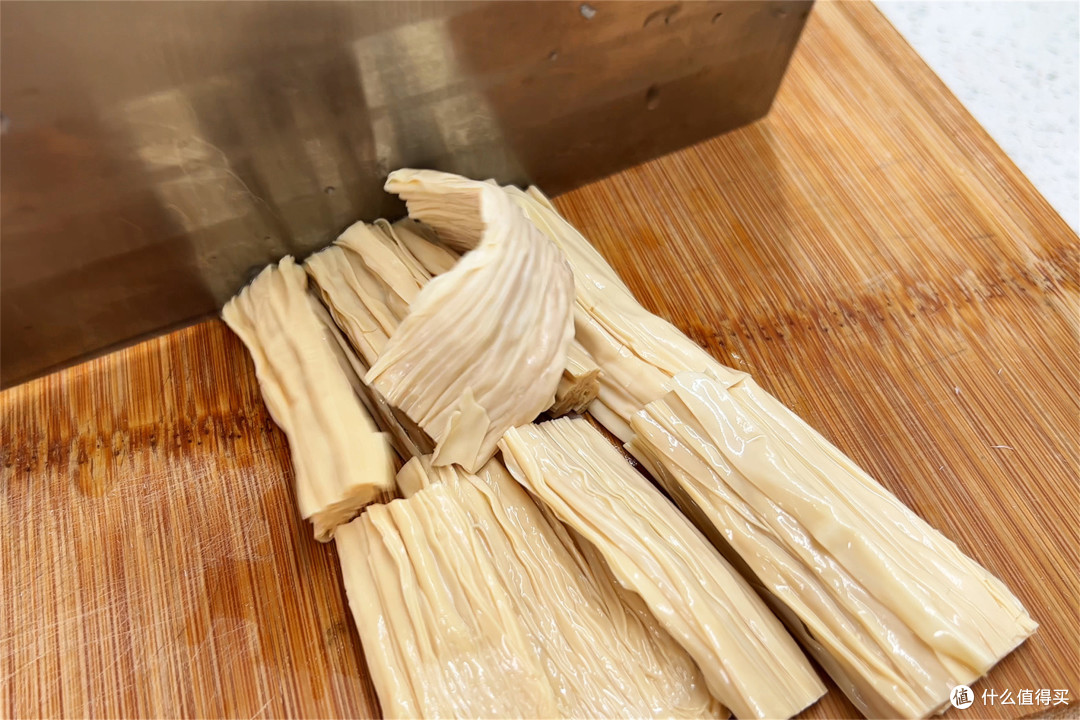 秋吃豆，赛过肉，这2道家常菜上桌超受欢迎，下饭下酒，不油腻