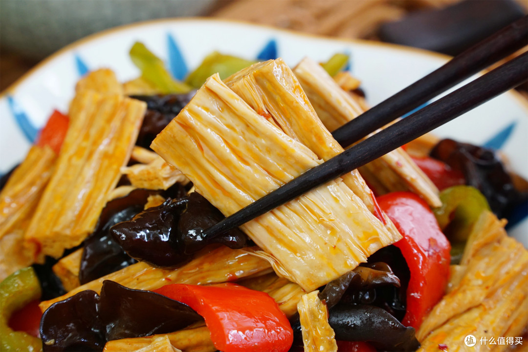 秋吃豆，赛过肉，这2道家常菜上桌超受欢迎，下饭下酒，不油腻