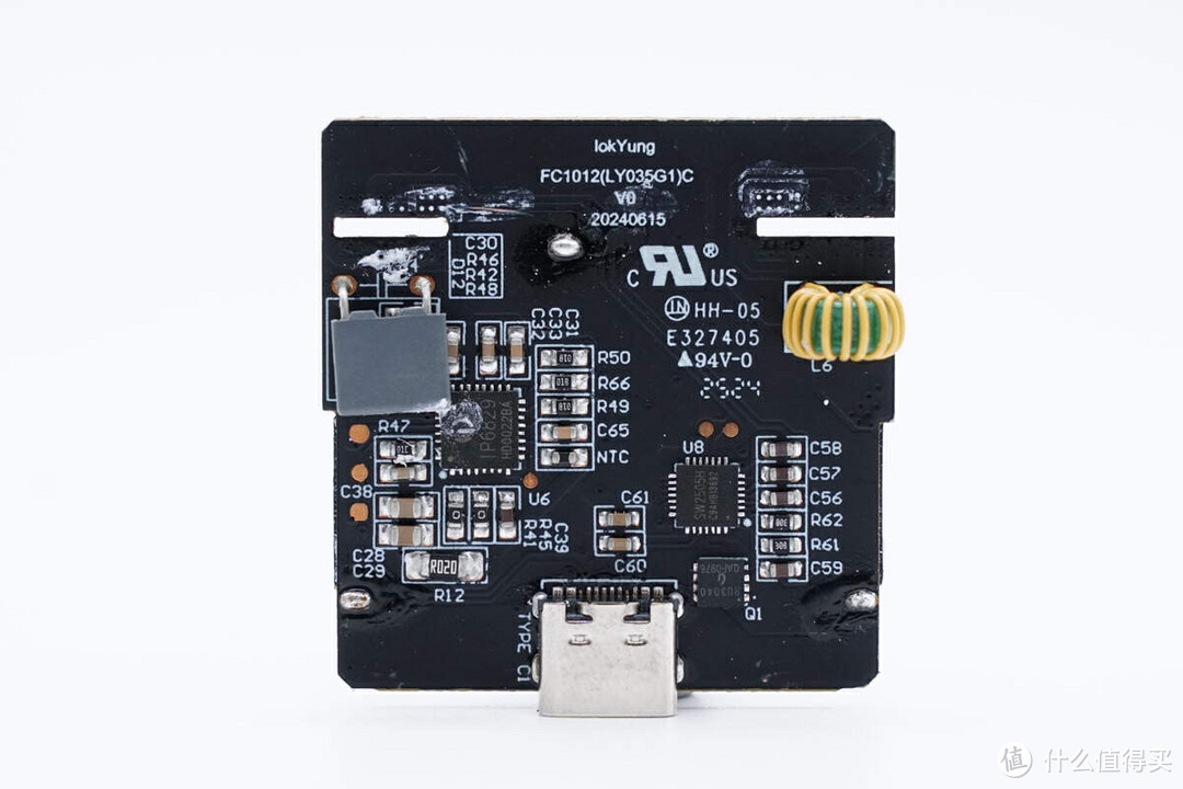 拆解报告：TEGIC特极客30W 42方块桌面充电器W-42