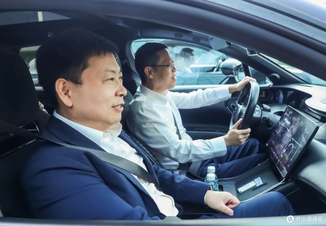 强强联合！长安阿维塔耗资115亿元，购入华为引望10%股权！