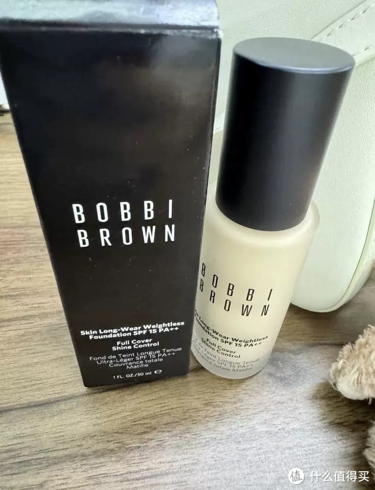 BOBBI BROWN芭比波朗羽柔持妆粉底液