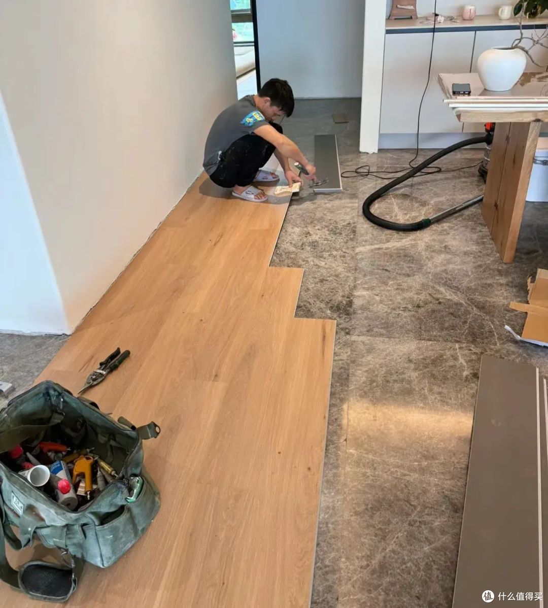 比父母装修更惨烈的是:这些年轻人土味装修,钱花了房子不想要了