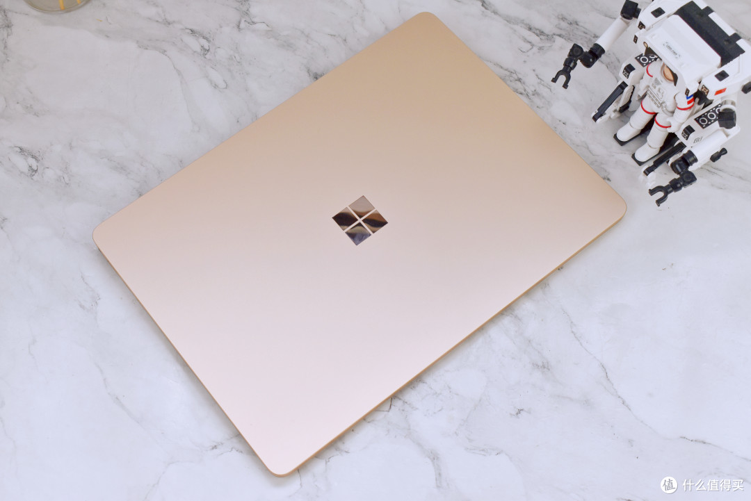 科技与美学的完美融合，Surface Laptop 第 7 版 骁龙X Elite赋能，非凡质感卓越体验