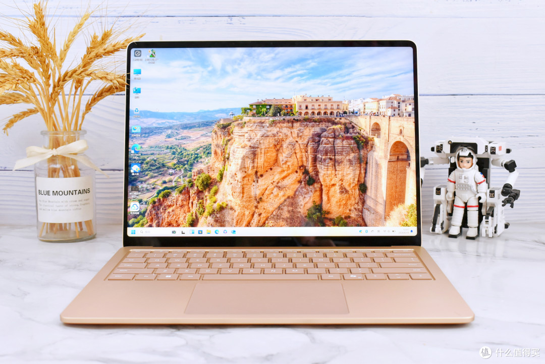 科技与美学的完美融合，Surface Laptop 第 7 版 骁龙X Elite赋能，非凡质感卓越体验